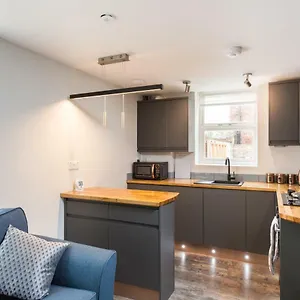 The Bungalow - Dog Friendly York